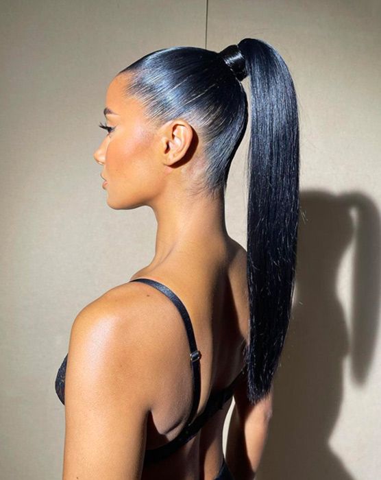 45cm Super Sleek Clip-In Invisi® Ponytail - Jet Set Black